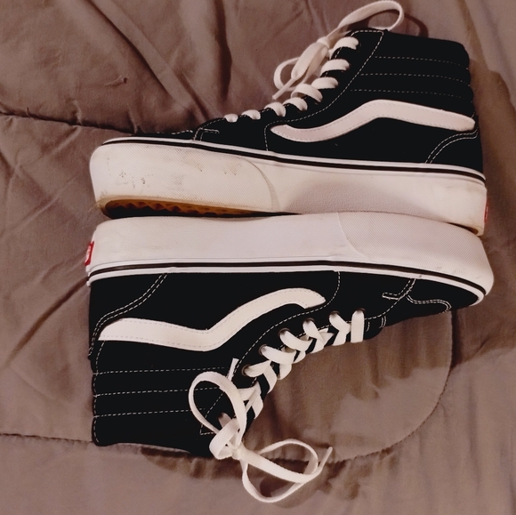 NWOB VANS SK-8 Hi Black & White Side Stripe High Top Sneakers Shoes. - Picture 2 of 10
